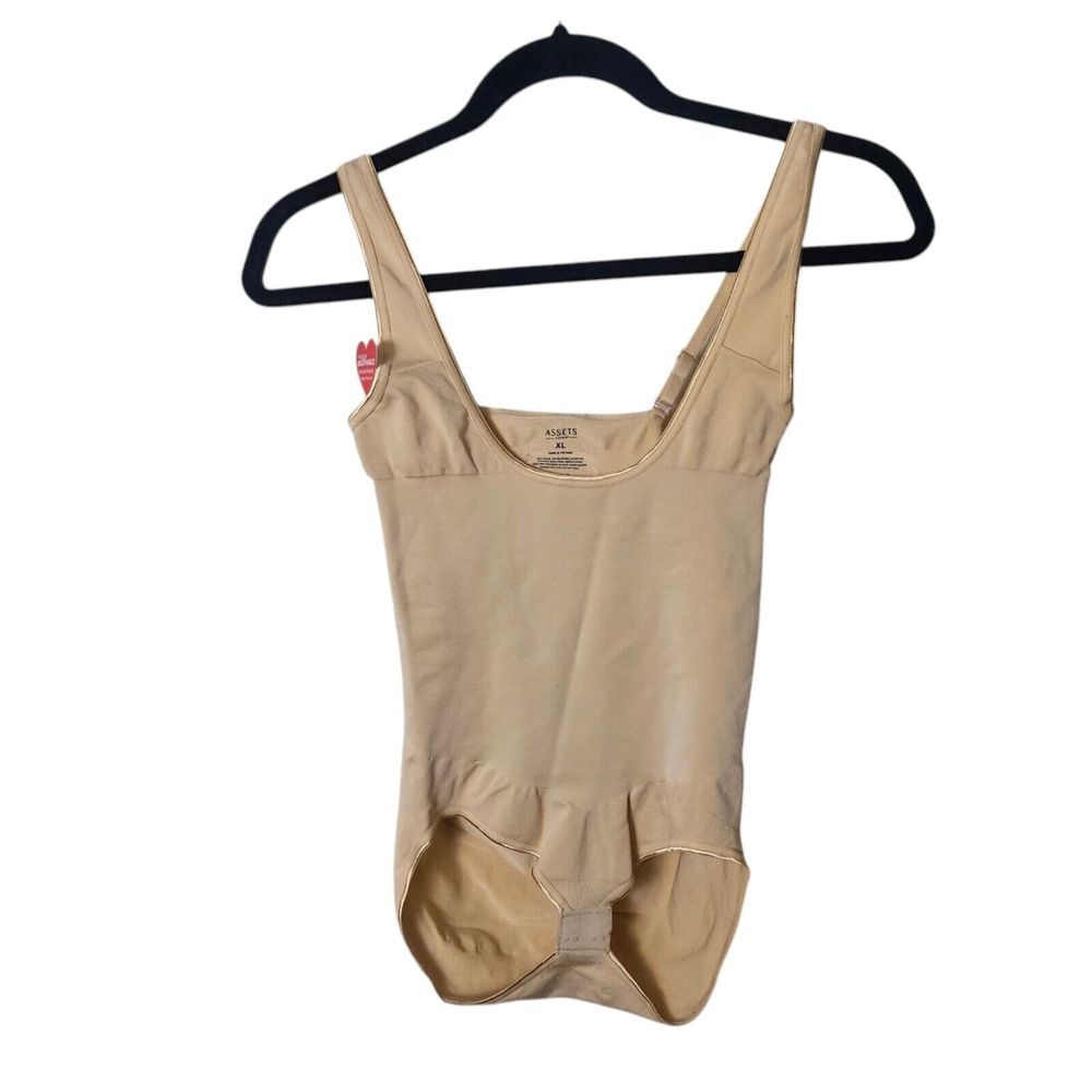 NWT Assest Spanx Bodysuit L Beige‎ Adjustable Strap Hook Eye Control Shapewear